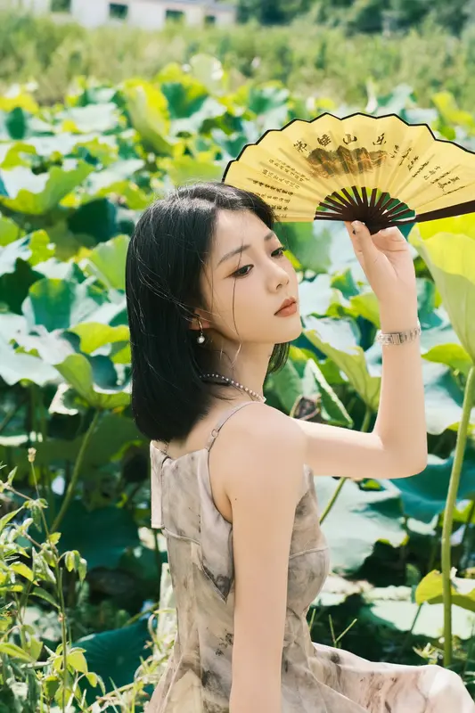 [YITUYU艺图语]2025.02.19 那年夏荷 李悦 - 艺图语